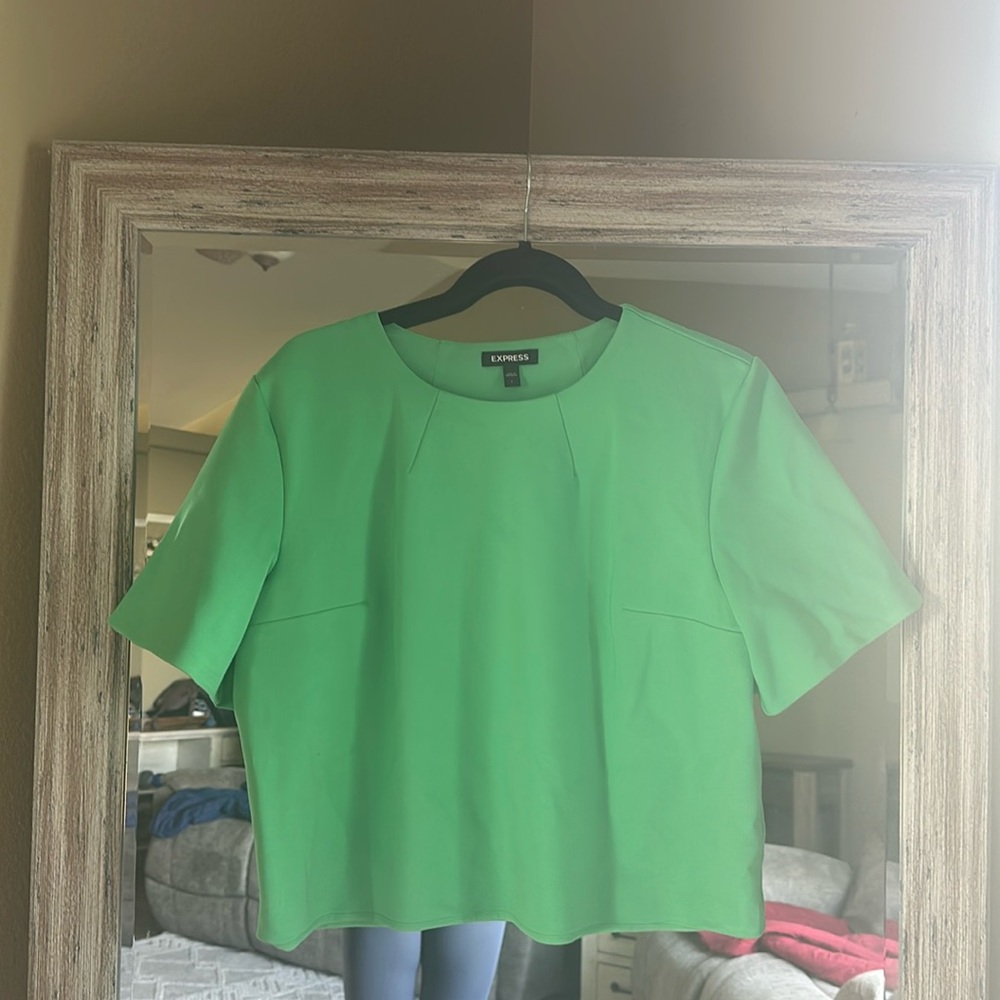 Express green top fully lined and in a large.